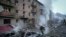 La aldea de Vyshgorod en las afueras de Kyiv, Ucrania, el 23 de noviembre de 2022, tras bombardeos rusos (AP Photo/Efrem Lukatsky).