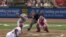 Aroldis Chapman ponchó a dos bateadores.