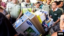 Famosos se unen por Venezuela