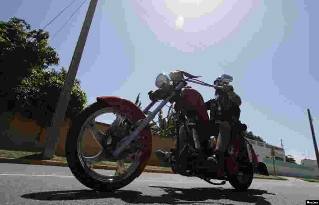 El primer encuentro nacional de las Harley Davidson ha sido una iniciativa independiente de los propietarios de esas motocicletas.