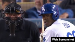 El jardinero derecho de los Dodgers, Yasiel Puig. 