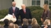 La ceremonia del perdón del pavo, en el Jardín de las Rosas de la Casa Blanca. 