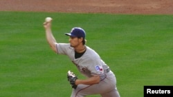 Foto de archivo del pícher de los Texas Rangers Yu Darvish en 2013. REUTERS/Richard Carson