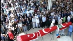 Gobierno turco emprende purga en la administración pública