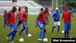 Futbolistas cubanos.