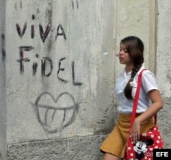 Cartel en las calles de Cuba.