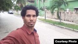 El artista Luis Manuel Otero habla sobre su arresto por denunciar deterioro de La Habana