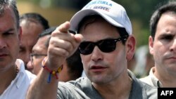 El senador Marco Rubio arriba al puente internacional Simón Bolívar, en Cúcuta, Colombia, en la frontera con Venezuela. 