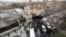 La policía turca rodea el área de la explosión, frente a la embajada de EE UU en Ankara.  