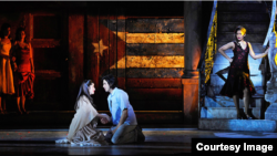 Carmen en el teatro Sadler's Wells, en Londres.