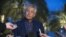 El secretario de Defensa de Estados Unidos, Chuck Hagel, comparece ante los periodistas que le acompañan en su gira por Oriente Medio en Abu Dhabi, en los Emiratos Árabes Unidos, hoy, jueves 25 de abril de 2013. 
