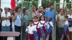 Desde La Isla: Madres denuncian al gobierno de distribuir “en mal estado” alimentos para sus hijos