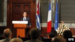 El presidente de Francia, François Hollande, durante una conferencia magistral en el aula Magna de la Universidad de La Habana (11/05/2015).
