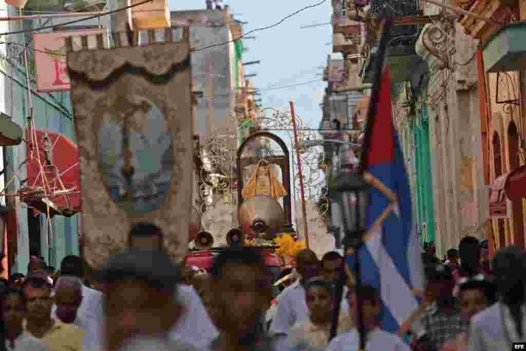 Procesión de la Virgen de la Caridad del Cobre, patrona de Cuba