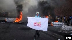 Simpatizantes de la Alianza se manifiestan en Tegucigalpa.