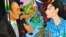 Jose Rodeiro. Out on the Town. 2004, Oil on linen, 38 x 51 in. Tomado de MDC Museum of Art + Design.