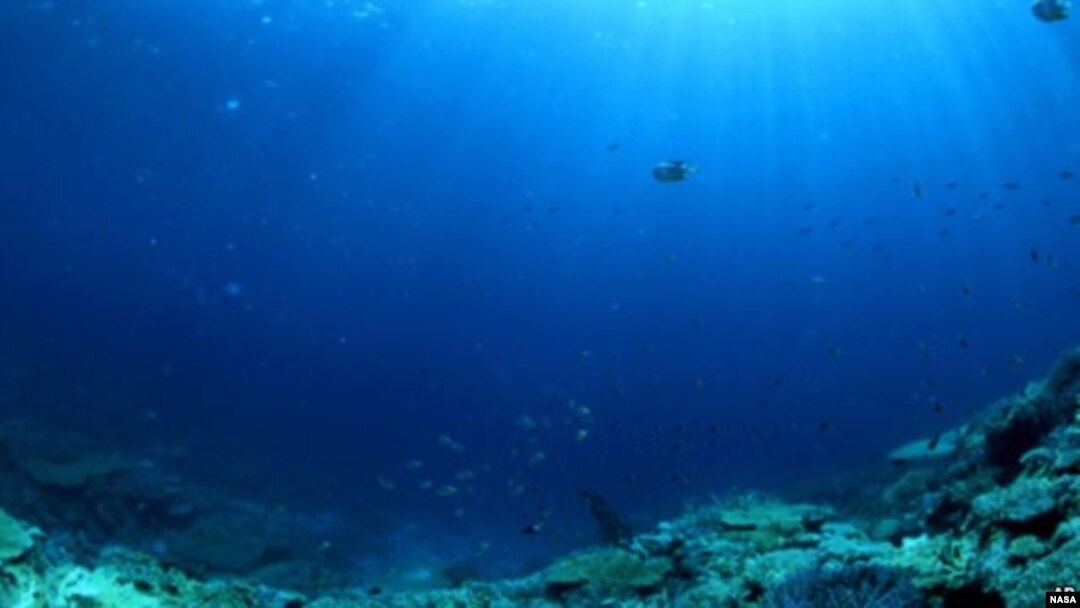 El Niño también calienta las aguas del océano Pacífico.