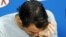 Roger Federer se emociona durante una rueda de prensa tras su derrota ante Andreas Seppi.