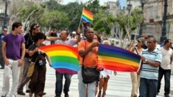 Activista LGBTA promueve marcha gay por emisora Radio Angulo