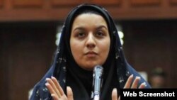 Reyhane Jabari condenada a morir en la horca por matar a su violador.