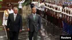 El mes pasado el presidente de México, Felipe Calderón, estuvo de visita en La Habana para renovar las relaciones. 
