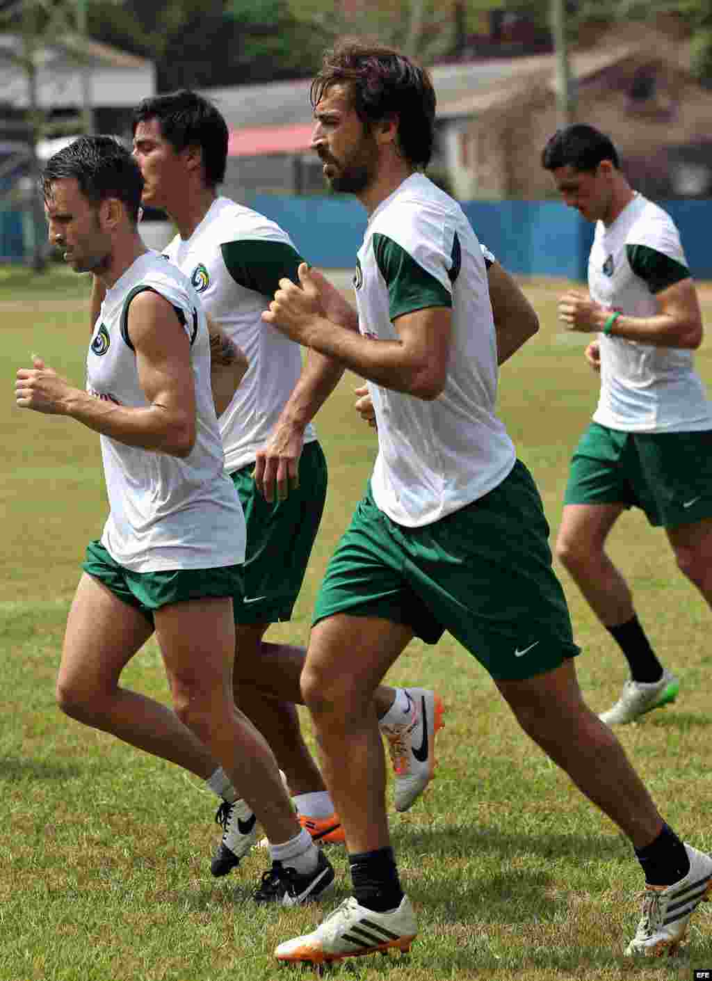 Juego amistoso el martes 2 de junio entre el Cosmos y el equipo cubano de balompie. 