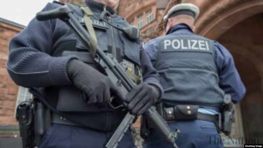 Agentes de la policía frustraron el domingo en Berlín un ataque con cuchillo de probable motivación islamista. 
