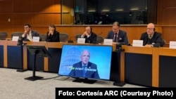 Audiencia en Bruselas con parlamentarios conservadores y reformistas y la Asamblea de la Resistencia Cubana (ARC)