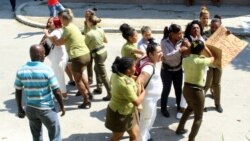 Contacto Cuba - Damas de Blanco y opositores bajo acoso de las autoridades