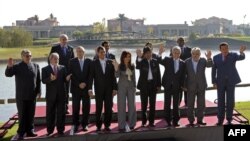 Presidentes latinoamericanos posan en una Cumbre de UNASUR en 2010. 