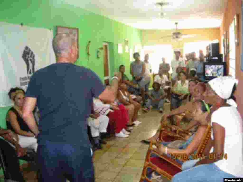 Reporta Cuba Reunion de Activistas Foto Diaz Silva