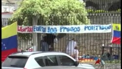 Más opositores venezolanos se suman a huelga de hambre