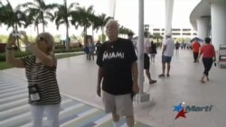 La Pequeña Habana se prepara para el inicio de la temporada de béisbol