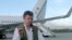 Fotografía cedida por la Presidencia de Colombia del mandatario Juan Manuel Santos ayer, viernes 23 de agosto de 2013, en Bogotá (Colombia). Santos ordenó al equipo que negocia con las FARC en Cuba su regreso inmediato