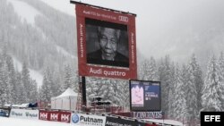 Un minuto de silencio en memoria de Mandela en Beaver Creek, Colorado, donde se realiza el campeonato de esquí.