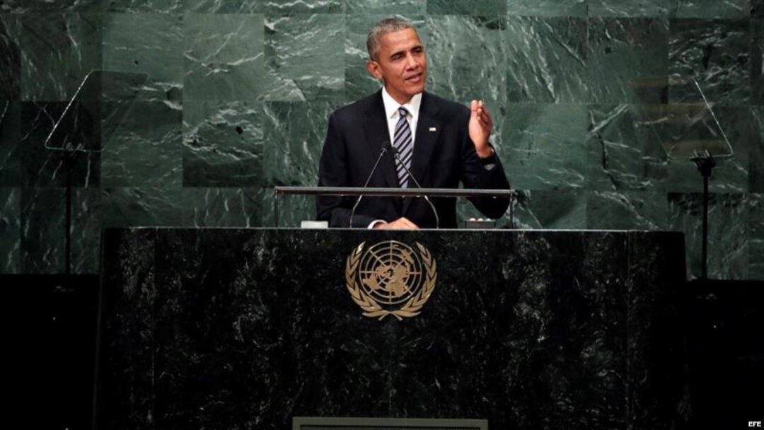El presidente estadounidense, Barack Obama, pronuncia su discurso durante el debate del 71 periodo de sesiones de la Asamblea General de Naciones Unidas, en la sede del a ONU en Nueva York, Estados Unidos, hoy, 20 de septiembre de 2016. EFE/JASON SZENES.