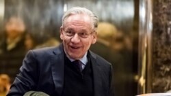 Trump califica de "historias inventadas" libro de Woodward sobre su presidencia