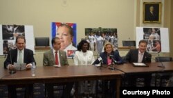 Políticos cubanoamericanos elogian a las Damas de Blanco 