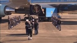 Restos de Bush vuelan a Washington DC para ceremonias