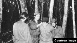 Raúl Castro Ruz, manchado por la sangre de los fusilamientos desde la Sierra Maestra.