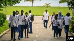 Estudiantes extranjeros becados en Cuba.