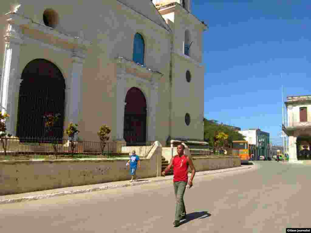 Manuel Robles Villamarín nos muestra algunas locaciones de Guanabacoa, en La Habana.