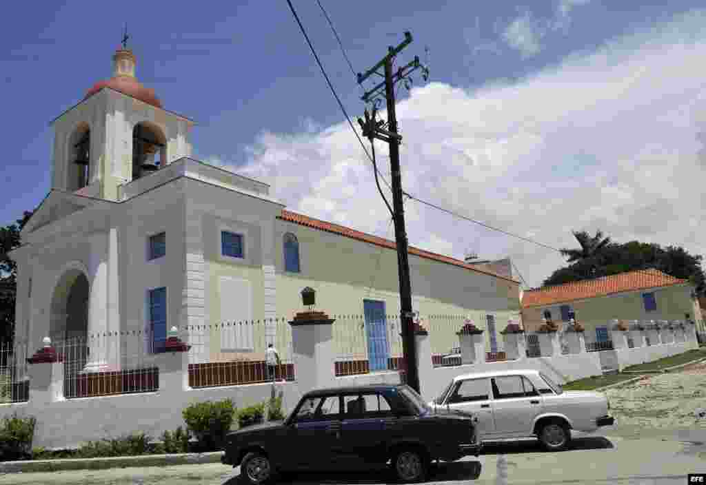 Vista del exterior del Santuario Nacional de Nuestra Se&ntilde;ora de Regla de La Habana a donde acudieron funcionarios y militares venezolanos para rogar por la salud de Hugo Ch&aacute;vez.