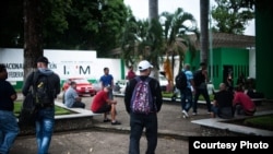 Alrededor de 40 cubanos llegan a diario a la estación migratoria de Tapachulas, Chiapas, en México
