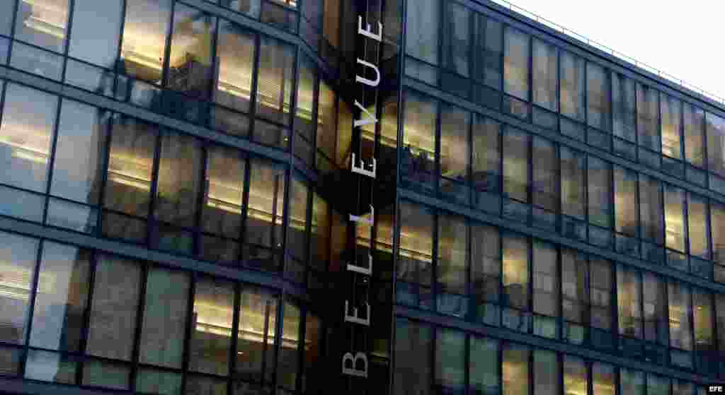 Vista general hoy, jueves 23 de octubre de 2014, del Bellevue Hospital Center, donde fue ingresado un trabajador sanitario con sospecha de ébola, en Nueva York (EE.UU.). 