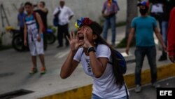 Opositores y efectivos de la Guardia Nacional Bolivariana se enfrentaron en varias localidades del país durante el "trancazo" nacional.
