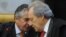 El magistrado del Tribunal Supremo de Brasil Marcos Aurelio de Mello y el revisor Ricardo Lewandowski en Brasilia, en una nueva audiencia del "Juicio del siglo". 