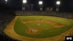 Vista general del estadio Latinoamericano en La Habana.