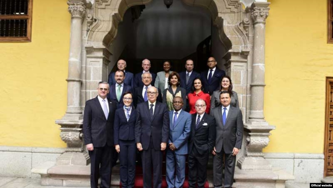 Cancilleres reunidos en Lima desconocen la Asamblea Constituyente instaurada por el gobierno de Nicolás Maduro en Venezuela.