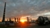 Foto Archivo. Refinería de petróleo en Cienfuegos. REUTERS/Claudia Daut 